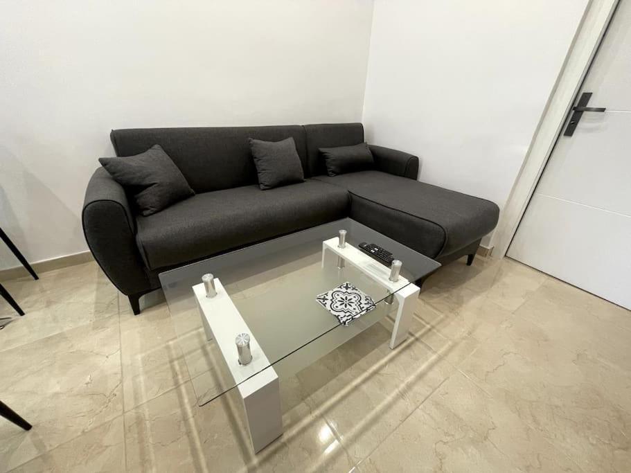 Appartement of two bedrooms in Sliema Buitenkant foto